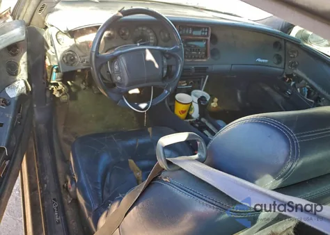 1998 Buick Riviera из США, поврежденный, VIN 1G4GD2211W4709148